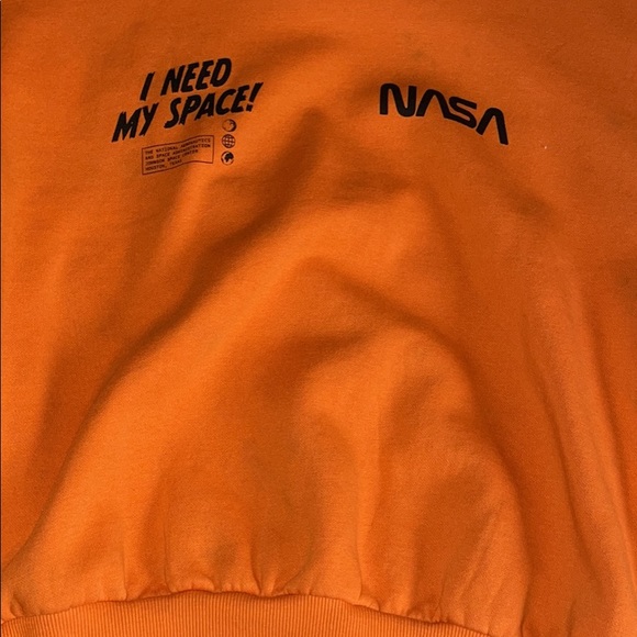 Crewneck - Picture 2 of 3